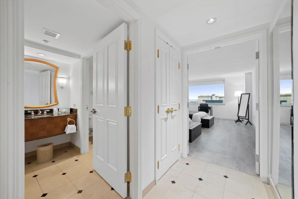 Astonishing Ocean Front Condo Cozysuites At Showboat أتلانتيك سيتي المظهر الخارجي الصورة