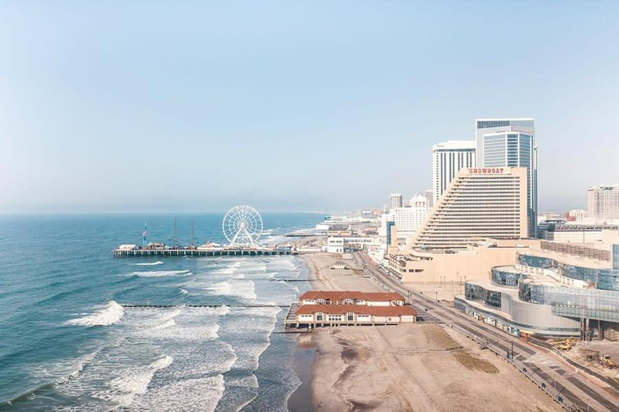 Astonishing Ocean Front Condo Cozysuites At Showboat أتلانتيك سيتي المظهر الخارجي الصورة